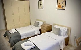 Top Location Apartment With 2Bath For 6 Guests